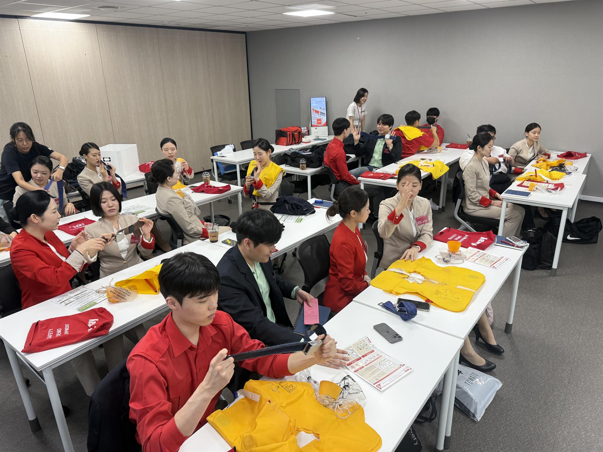 항공관광학과 tway 실습 사진 4.jpg