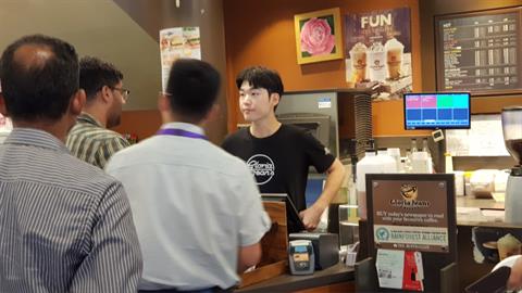 해외에서 인턴으로 근무 중인 항공관광영어과 친구들 (싱가포르, 호주시드니...